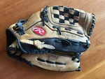 Rawlings BB12BF Leather Baseball Glove Fastback Model Mvp Series Rht. Fixed Price $23.00.