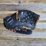 Mizuno Mvp (GPL-1150 D2) 11.5 Youth Baseball Glove Rht. Fixed Price $39.99.