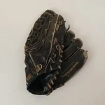 Easton Glove Rht EX126B Black Magic Leather Baseball Softball Right Throw 12.5". Fixed Price $23.99.