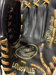 Louisville Slugger T9L1350 Black Leather Softball Glove 13.5 Bruise Guard Rht. Fixed Price $21.99.