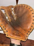 Vintage 1940S Wilson A2771 Baseball Glove Tru-trap 1ST Baseman Made America. Fixed Price $21.60.