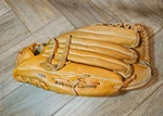 Louisville Slugger Stopper H&b HBG80 Softball Mitt Glove Lht Leather Y0818. Fixed Price $25.00.