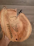 Mizuno Mpr C001 Prospect Series Leather Catcher Mitt Power Close. Fixed Price $16.00.