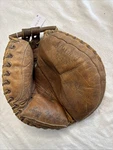 Vintage 1950S Spalding Yogi Berra Game Model Catcher's Mitt Glove 42-739. Fixed Price $80.99.