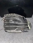 Mizuno GPM-1404 Women Premier Fast-pitch Softball Glove Right Hand Throw. Fixed Price $75.00.