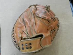 Nokona Leather Catchers Mitt CM47 32'' Line Professional Model Rht. Fixed Price $93.49.