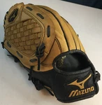 Mizuno GPP1002 10" Baseball Glove Lht Prospect Max Tartan Flex Power Close Read. Fixed Price $15.95.