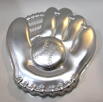 Vintage 1987 Baseball Softball Glove Wilton Aluminum Cake Pan 2105-1234. Fixed Price $30.00.