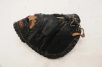 Easton Black Magic EX222 Baseball Catchers Mitt Glove Rht. Fixed Price $22.00.