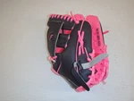 Franklin Inferno Baseball Glove Pink 9" Youth 24950 Black Right Hand Throws. Fixed Price $7.48.