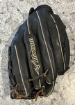 Mizuno GPP-1257-D4 Girls 12.5 Jenny Finch Rht Black Softball Glove. Fixed Price $18.00.
