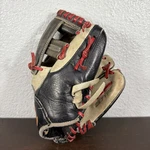 Marucci Caddo Series Baseball Glove Rht Youth CD1100Y Gray Red Black. Fixed Price $29.66.