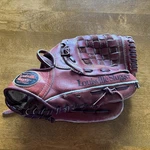 HBG26L Louisville Slugger Brown Top Grain Cowhide Left Hand Glove Fred Lynn. Fixed Price $25.00.
