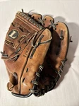 Louisville Slugger TPX1200S Series Pro Model Baseball Glove Rht N1. Fixed Price $23.00.