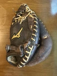 Mizuno GXC-90B1 Pro Scoop 33.5" Baseball Catchers Glove Mitt Right Hand Throw. Fixed Price $45.99.