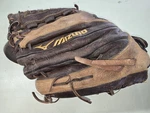 Mizuno 12.5" Right-handed Throw Baseball Glove GFN1252A Rht. Fixed Price $19.95.