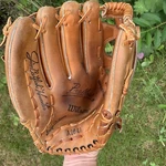 Vtg. Wilson A2643 Jim Catfish Hunter Baseball Glove Pro Model 12" Lht Fits Right. Fixed Price $23.95.