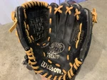 Barry Larkin Wilson Black Leather Youth Baseball Glove/mitt 11" A2463 Rht. Fixed Price $12.59.