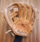 Rawlings Used Tony Gwynn RBG66 13" All Leather Glove Fits Left Hand. Fixed Price $23.75.
