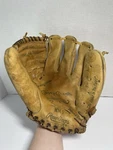 Rawlings Baseball Glove Rht Mickey Mantle MM5 Usa Professional Soft Leather. Fixed Price $125.00.