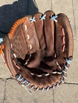 Nokona Rht American Legend Series Amg 600 Cw 12.5 Baseball Softball Glove. Fixed Price $275.00.