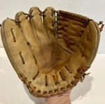Rawlings XFCB17 Fastback Holdster Wing Tip Usa Tom Seaver Lht Fielder Glove Mitt. Fixed Price $39.99.