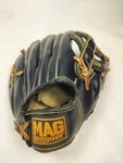 Mag Leaguer LL-1997 Black Leather Softball Baseball Glove Right Hand Throw. Fixed Price $14.99.