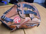 Rawlings RSE17 Ken Griffey Jr Rht Glove Signature Series Special Edition 12 1/2". Fixed Price $29.99.