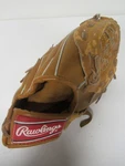 Rawlings RBG106 Cal Ripken Jr. Model 10" Leather Youth Baseball Glove Rht. Fixed Price $18.00.