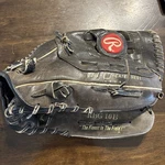 Rawlings RBG10B 13" David Justice Baseball Glove Mitt Rht Leather. Fixed Price $25.00.