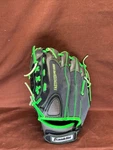 Franklin Fastpitch Baseball Glove Pro Series 22317 11" Right Hand Green & Black. Fixed Price $19.99.