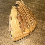 Hutch B670 12.75" Rht Baseball Softball Mitt Glove Right Hand Throw. Fixed Price $49.99.