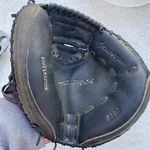Easton Alpha APB2 Catchers Mitt Baseball Softball Glove Black Leather One Size. Fixed Price $12.34.