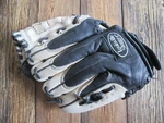 Louisville Slugger Little League Baseball Glove Genesis 1884 LS1002P 10" Right. Fixed Price $8.99.
