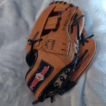 Glove T-ball Usa Youth T100 9 1/2 Right Hand Throw Flex Wedge. Fixed Price $8.23.