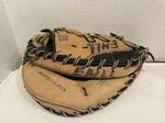 Mizuno GXC-100 Prospect Series Leather Youth Catchers Mitt Rht Right Hand Throw. Fixed Price $49.99.