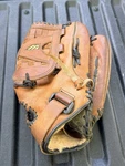 Mizuno 11" Leather Baseball Glove Left Hand Throw Wrist Strap 1GM-1101. Fixed Price $40.00.