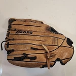 Mizuno 12.5 Professional Model Gfn 1256 Softball Glove Lht Jennie Finch Series. Fixed Price $22.00.