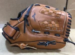 Mizuno Power Close Prospect Right-hand Throw Glove For Ages 9-10 O22. Fixed Price $62.24.