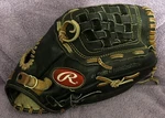 12.5" Rawlings GSO125BT Baseball Mitt Rht Leather Fastback Model Black Blbc. Fixed Price $35.00.
