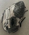 Louisville GERB1911 Slugger Genesis 1884 Baseball Glove Mitt Youth 11" Rht. Fixed Price $14.38.