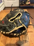 Wilson A500 A05RB21CM Catchers Glove Rht. Fixed Price $68.00.
