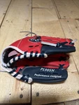 Rawlings PL90SN Youth Baseball Rh Thrower Glove Mitt Performance Tee Red. Fixed Price $16.95.