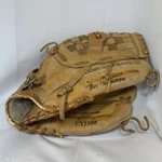 Easton Competitor Series EX1380 Leather Baseball Glove - Size 1/2 In Rht. Fixed Price $17.90.