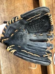 Mizuno Prospect GPL1175 Power Close Baseball Glove 11.75 Rht Full Grain Leather. Fixed Price $27.75.