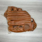 Wilson A9805 Boss 12 Rht Baseball Softball Glove Left Hand Leather Snap Action. Fixed Price $16.97.
