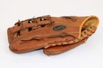 Vintage Carl Yastrzemski Spalding Baseball Glove LHT42-5376 Advisory Staff Model. Fixed Price $24.99.
