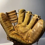 Vintage Airex Hall Of Fame Pro Model F-100 Leather Rht Baseball Glove. Fixed Price $20.00.