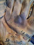 Dark Spalding Vintage Baseball Glove San Francisco Giants 42 -267. Fixed Price $25.00.