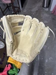 New Marucci Mtype Rht Baseball Glove 11.25. Fixed Price $169.00.